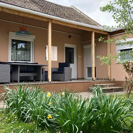 Voeroesmarty 아파트