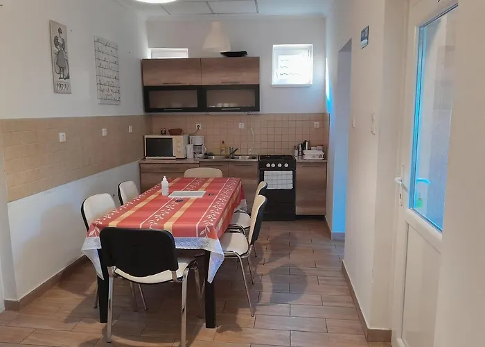 Voeroesmarty Apartament
